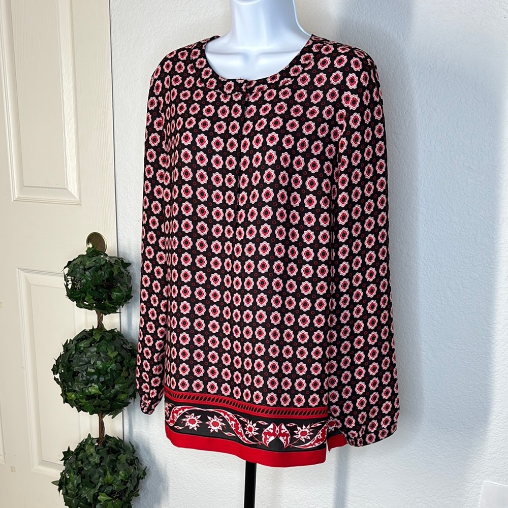 Anne Klein Red and White Graphic Long Sleeve Blouse - Picture 2 of 9